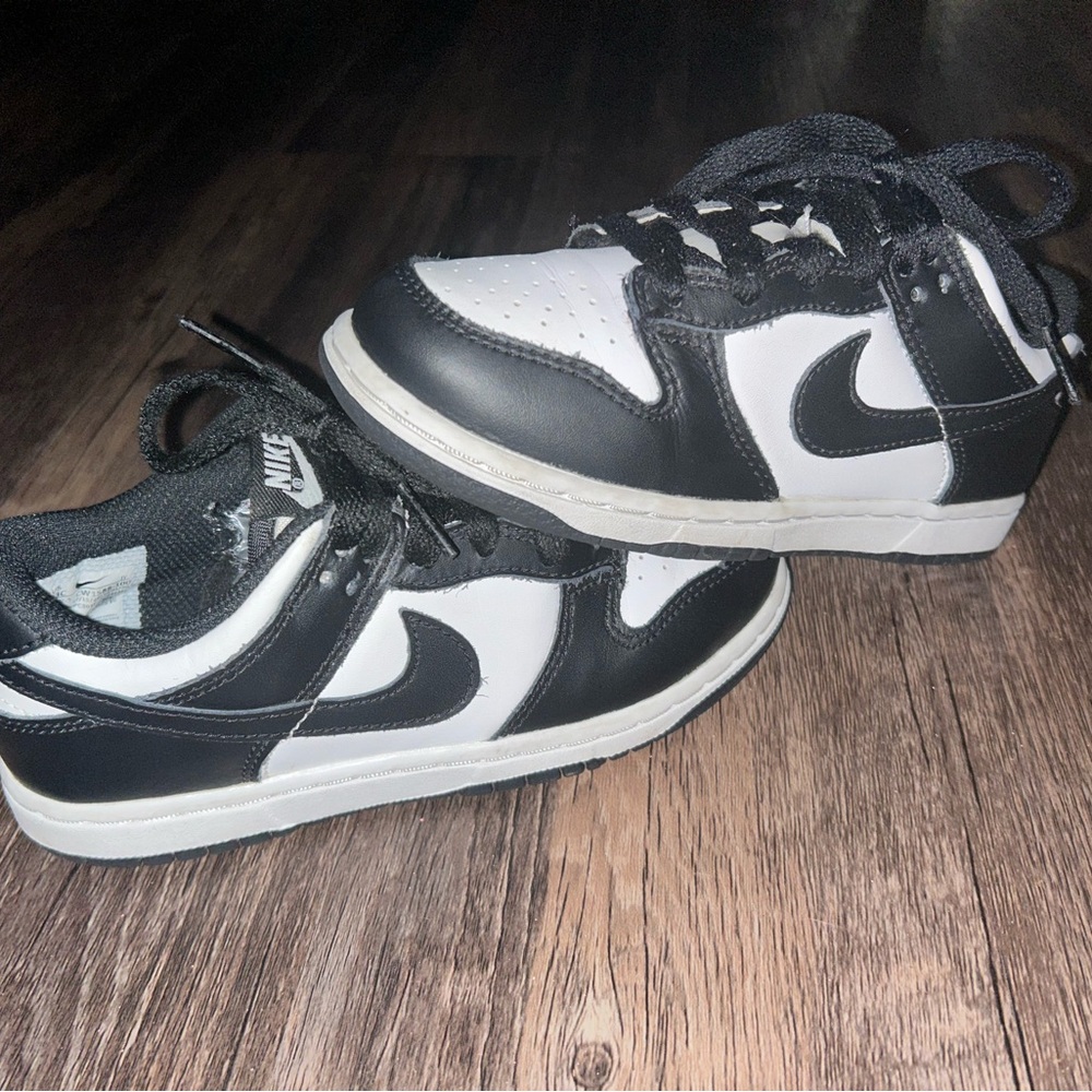 Nike Black and White Sneakers